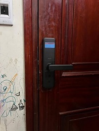 Lắp khoá cửa saiyan-g5 tại Nghi Sơn, Thanh Hoá