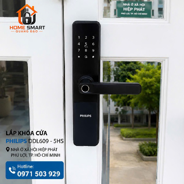 Lắp khoá cửa Philips DDL609 - 5HS tại Hồ Chí Minh chính hãng